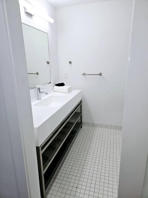 Tremont Smart 9 - A Kcm Cleveland